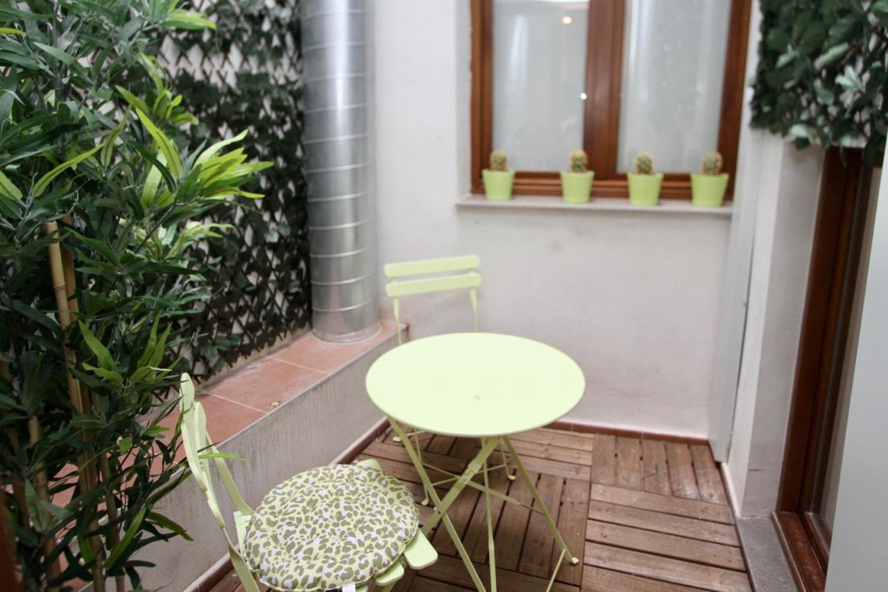 Apartamentos Inside Centro Γρανάδα Εξωτερικό φωτογραφία